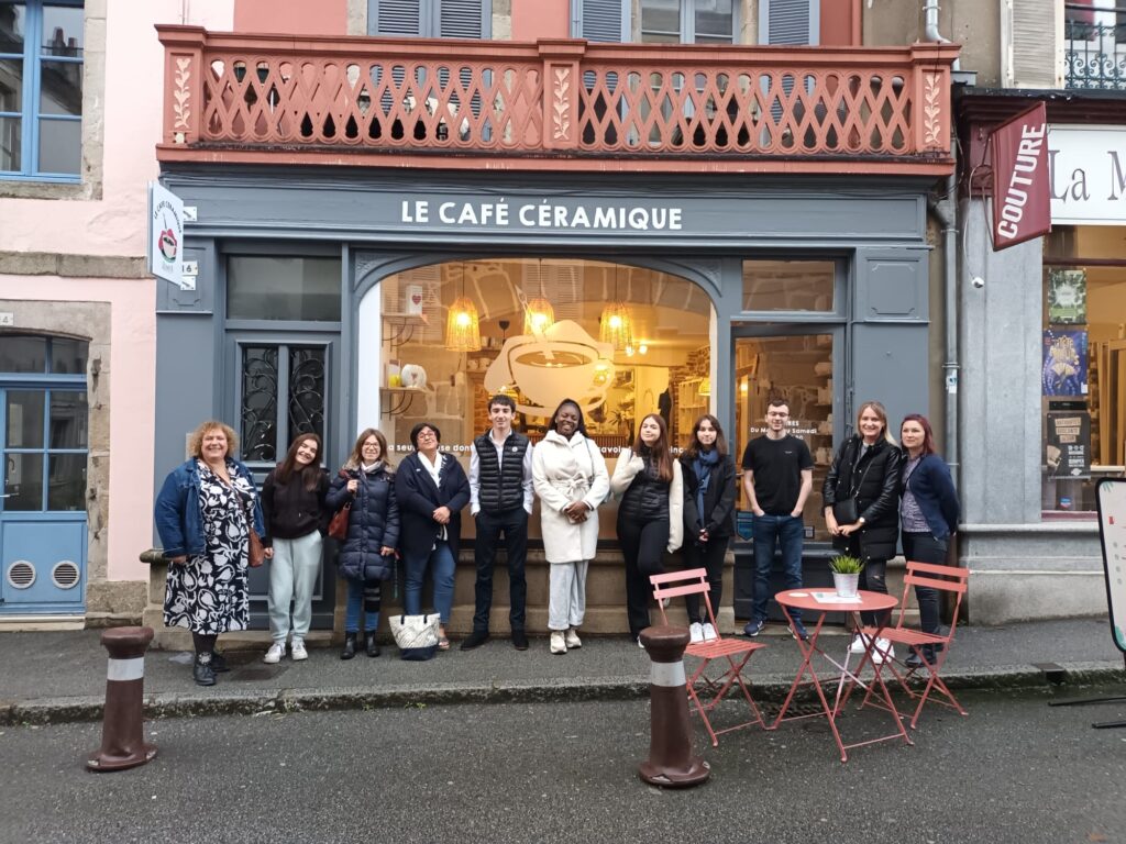 Intégration_Titre_Pro_CV_Café_Céramique_Lodima_Ouest_Quimper