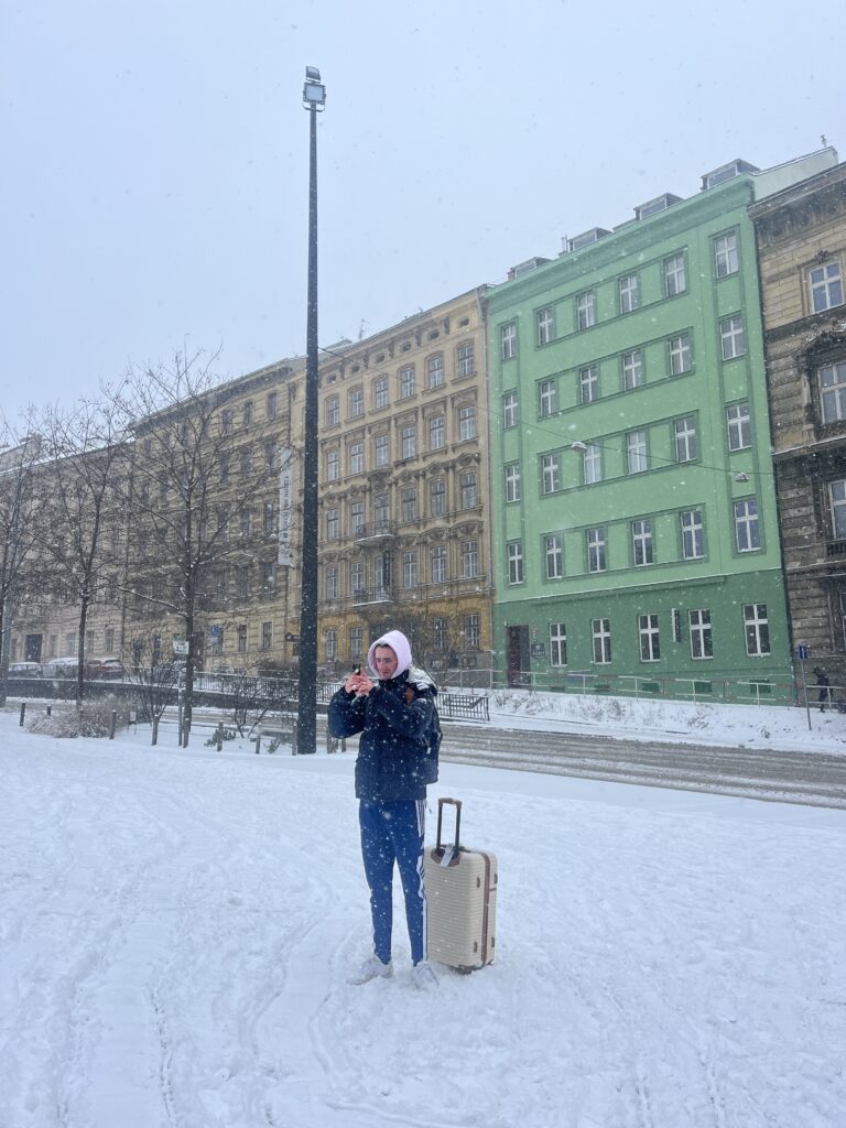 Jour_5_matin_départ_sous_la_neige_bis_page_mobilité_internationale_Prague